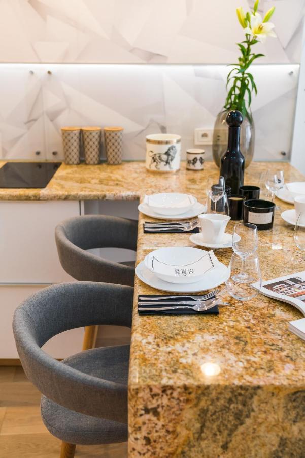 Ivory Apartment - Loftaffair Krakow Bagian luar foto